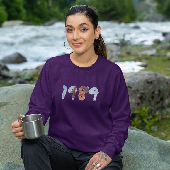 1989 Purple Sweatshirt / Taylor Swift / Sweatshirt / 1989 - Picture 1 of 3